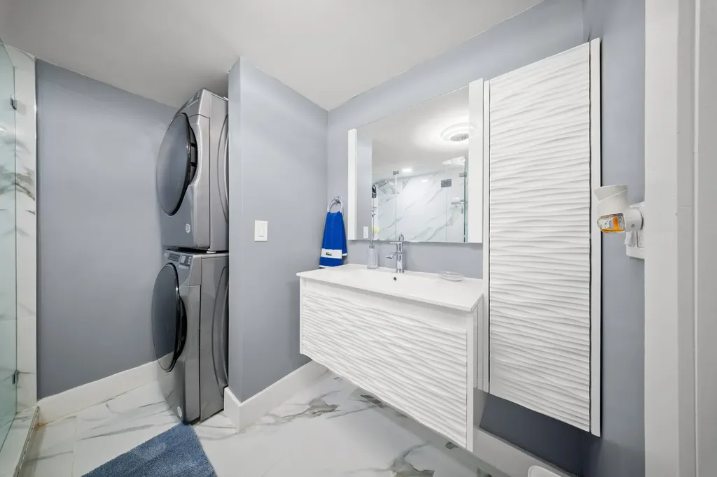 1524 Forest Lakes Circle West Palm Beach FL 33406