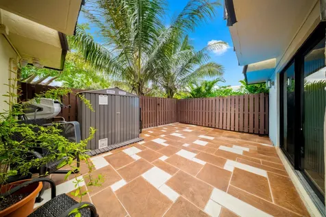 1524 Forest Lakes Circle West Palm Beach FL 33406