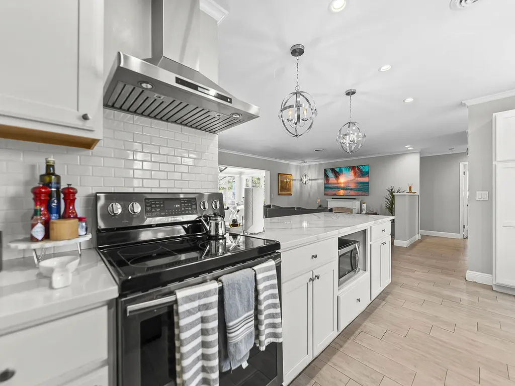 801 SE 14th Street Deerfield Beach FL 33441