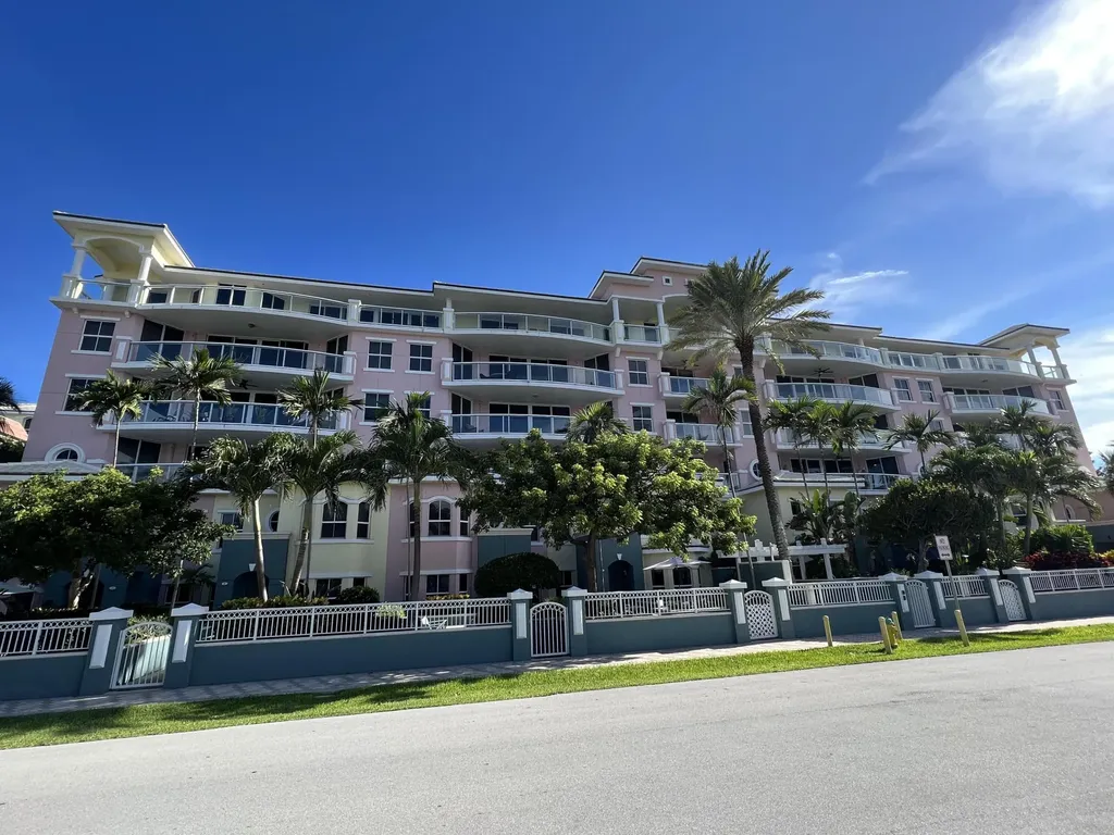 2051 SE 3rd Street Deerfield Beach FL 33441