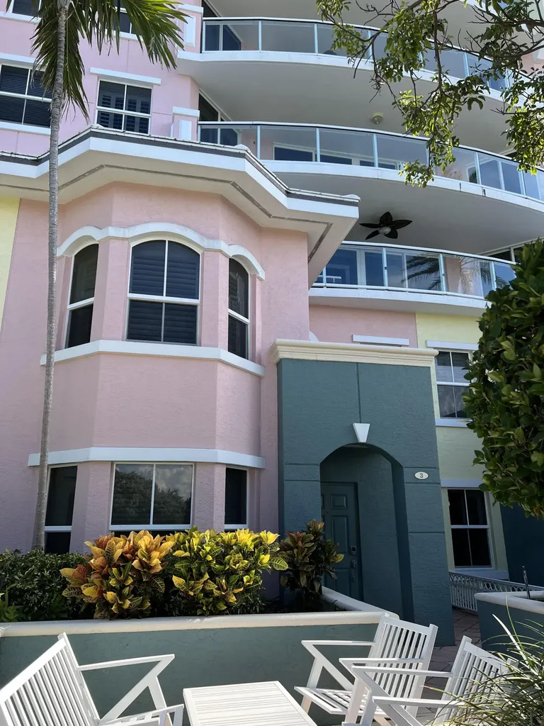 2051 SE 3rd Street Deerfield Beach FL 33441