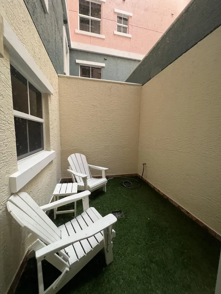 2051 SE 3rd Street Deerfield Beach FL 33441
