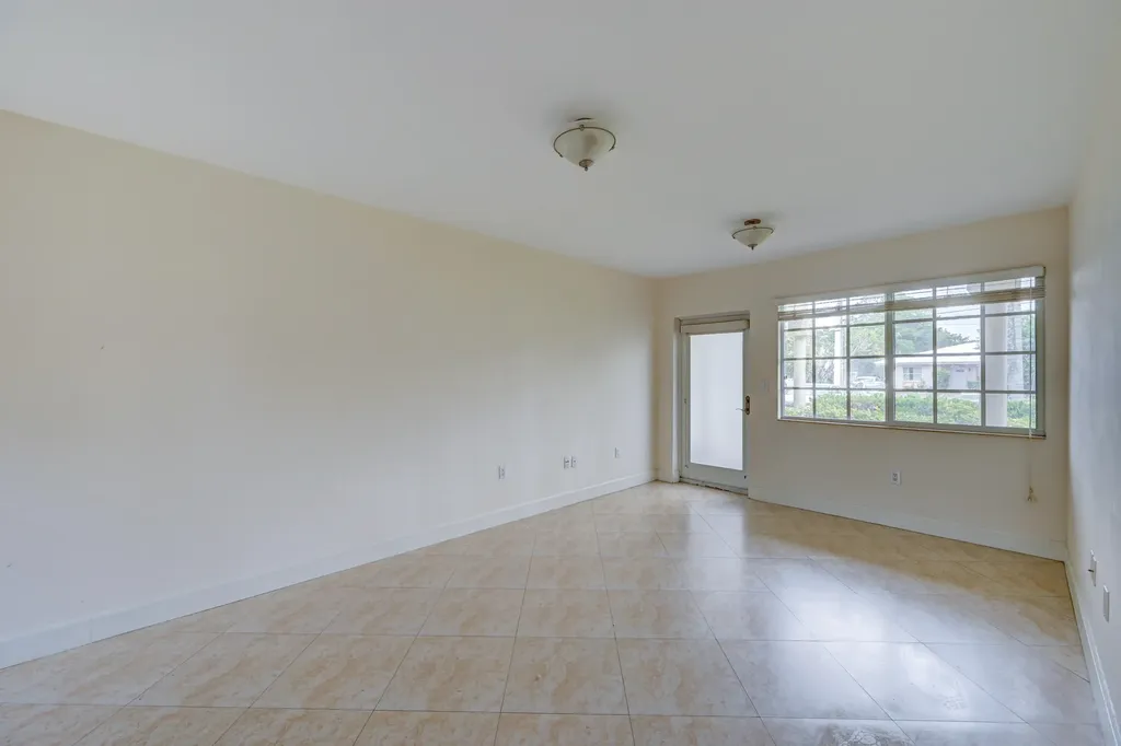 410 SW 15th Street Pompano Beach FL 33060