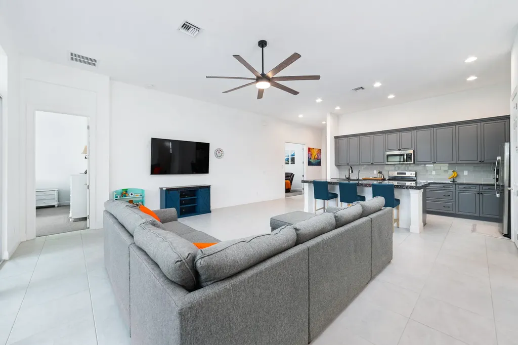 9135 SW Pepoli Way Port St Lucie FL 34987