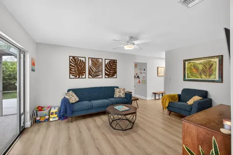 9820 Daisy Avenue Palm Beach Gardens FL 33410