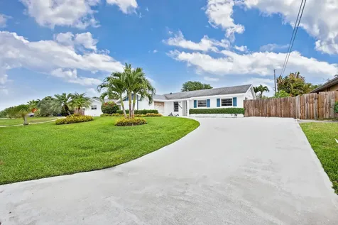 9820 Daisy Avenue Palm Beach Gardens FL 33410