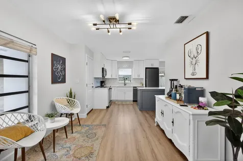 9820 Daisy Avenue Palm Beach Gardens FL 33410