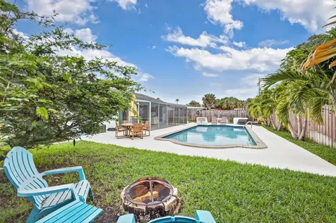 9820 Daisy Avenue Palm Beach Gardens FL 33410