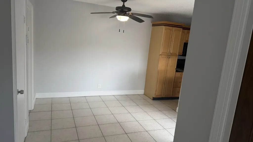 882 Springdale Circle Palm Springs FL 33461