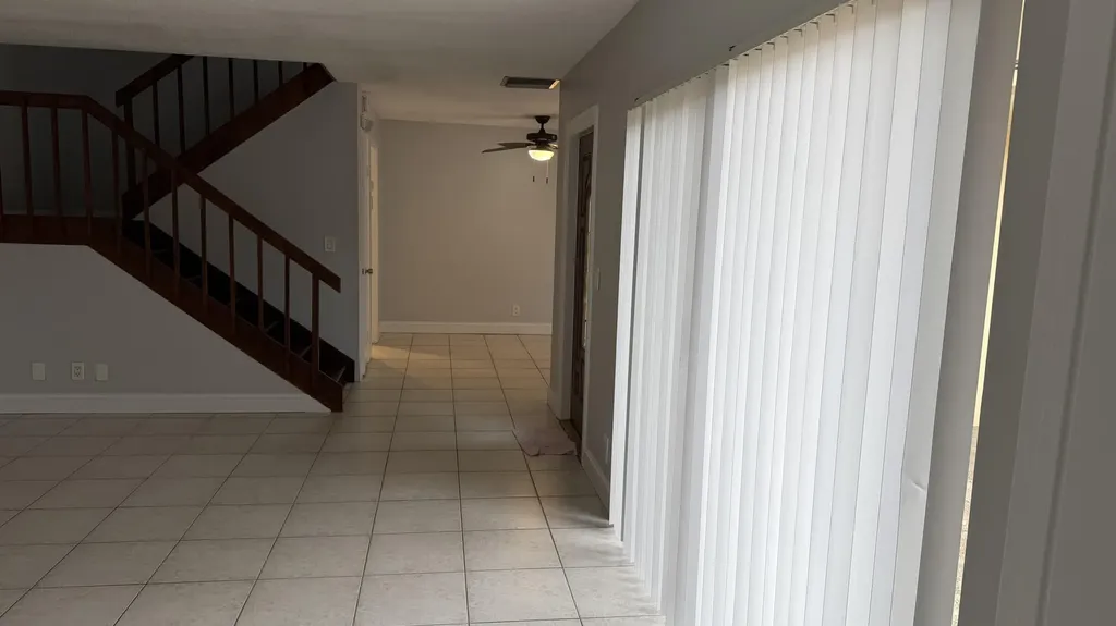 882 Springdale Circle Palm Springs FL 33461