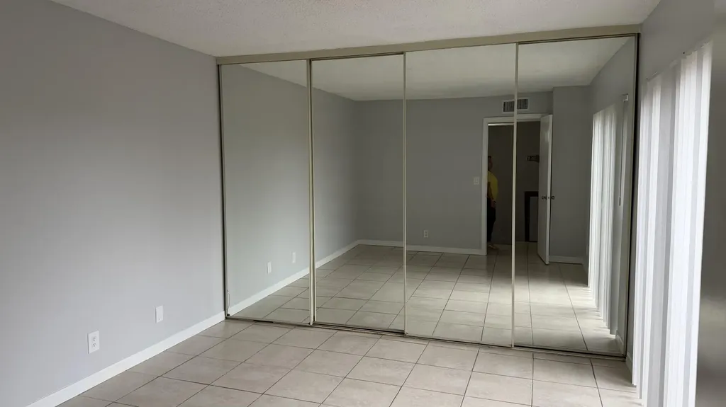 882 Springdale Circle Palm Springs FL 33461
