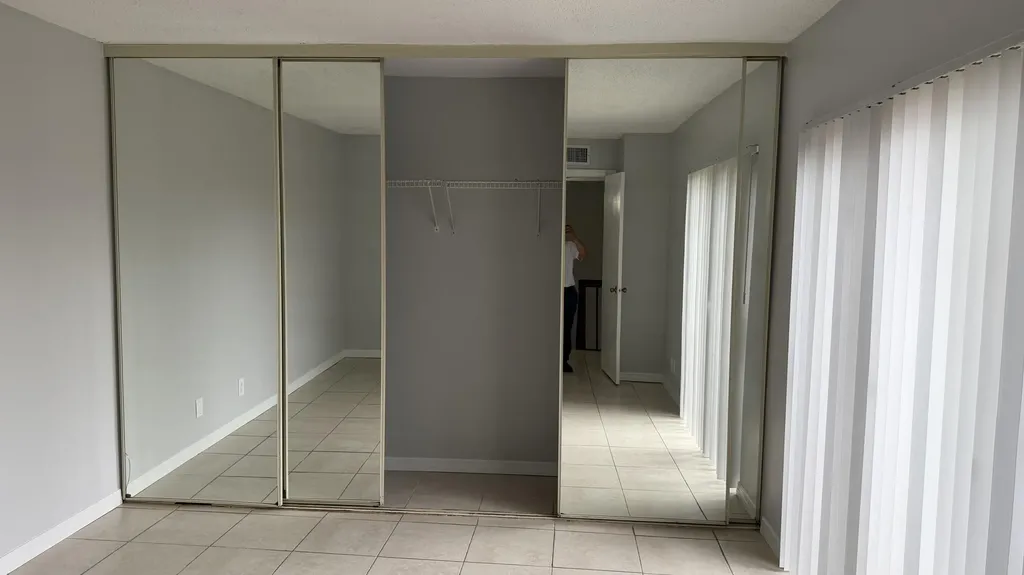 882 Springdale Circle Palm Springs FL 33461