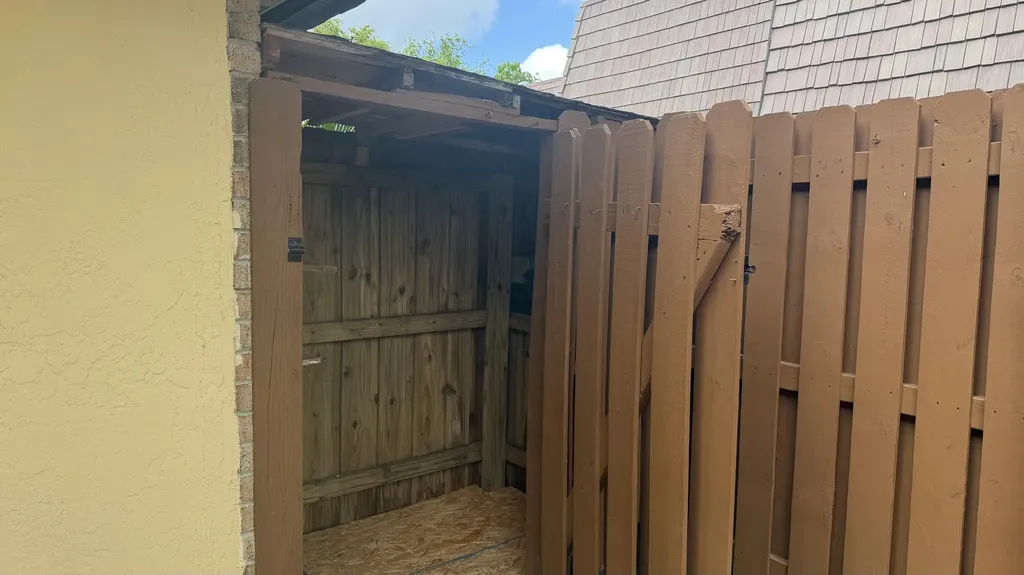 882 Springdale Circle Palm Springs FL 33461
