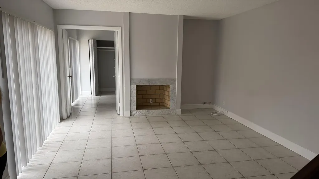 882 Springdale Circle Palm Springs FL 33461