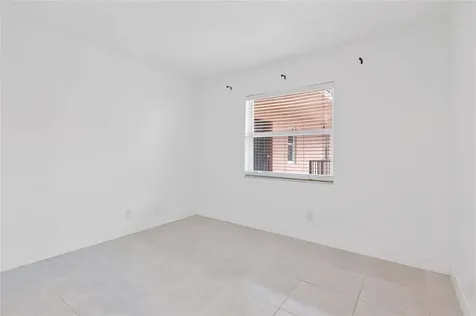 2841 Somerset Drive Lauderdale Lakes FL 33311