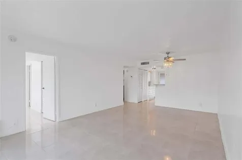 2841 Somerset Drive Lauderdale Lakes FL 33311