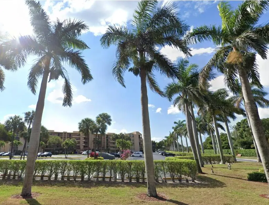 2255 Lindell Boulevard Delray Beach FL 33444