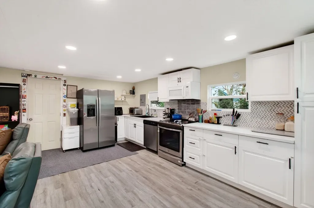 1071 Peak Road Lake Worth FL 33462