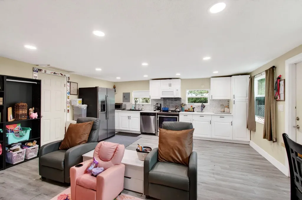 1071 Peak Road Lake Worth FL 33462