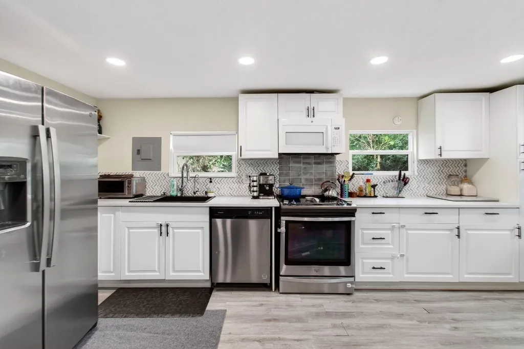 1071 Peak Road Lake Worth FL 33462
