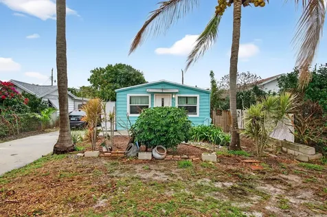 1071 Peak Road Lake Worth FL 33462