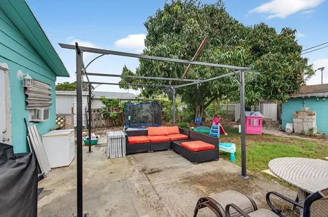 1071 Peak Road Lake Worth FL 33462