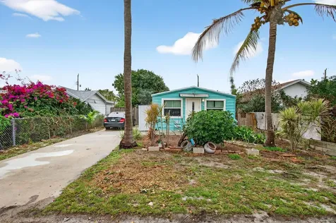 1071 Peak Road Lake Worth FL 33462