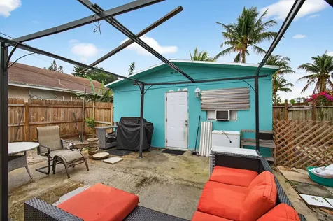 1071 Peak Road Lake Worth FL 33462