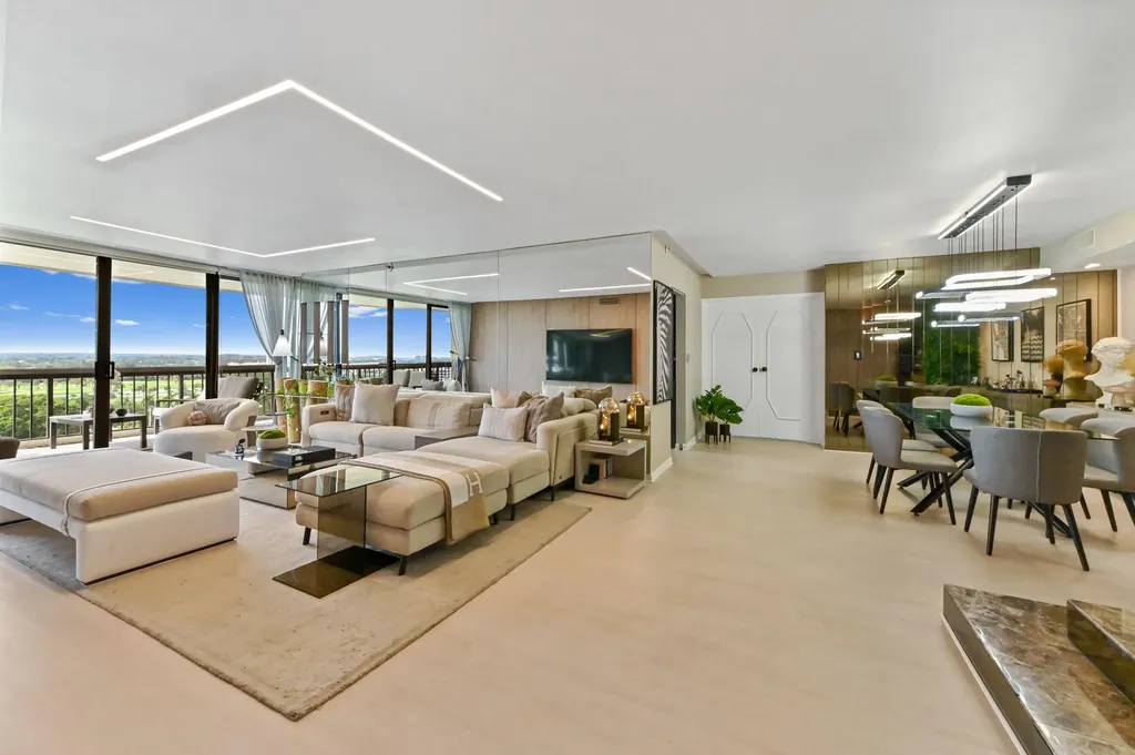 1900 Consulate Place West Palm Beach FL 33401