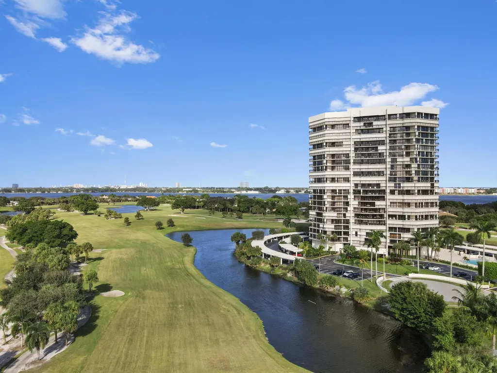 1900 Consulate Place West Palm Beach FL 33401