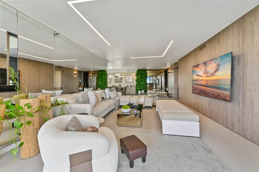 1900 Consulate Place West Palm Beach FL 33401