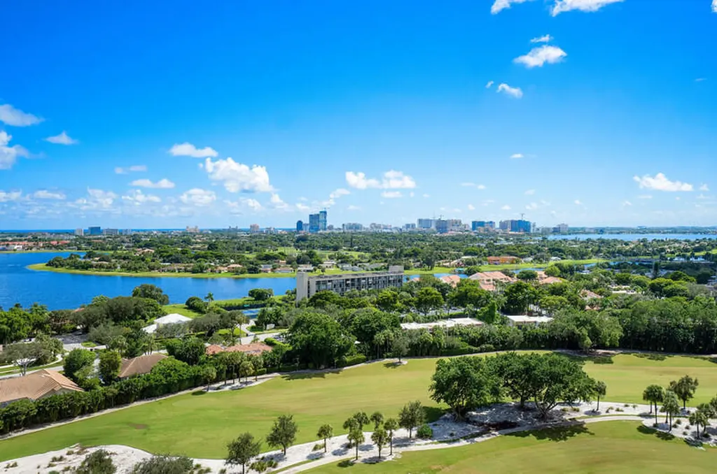 1900 Consulate Place West Palm Beach FL 33401