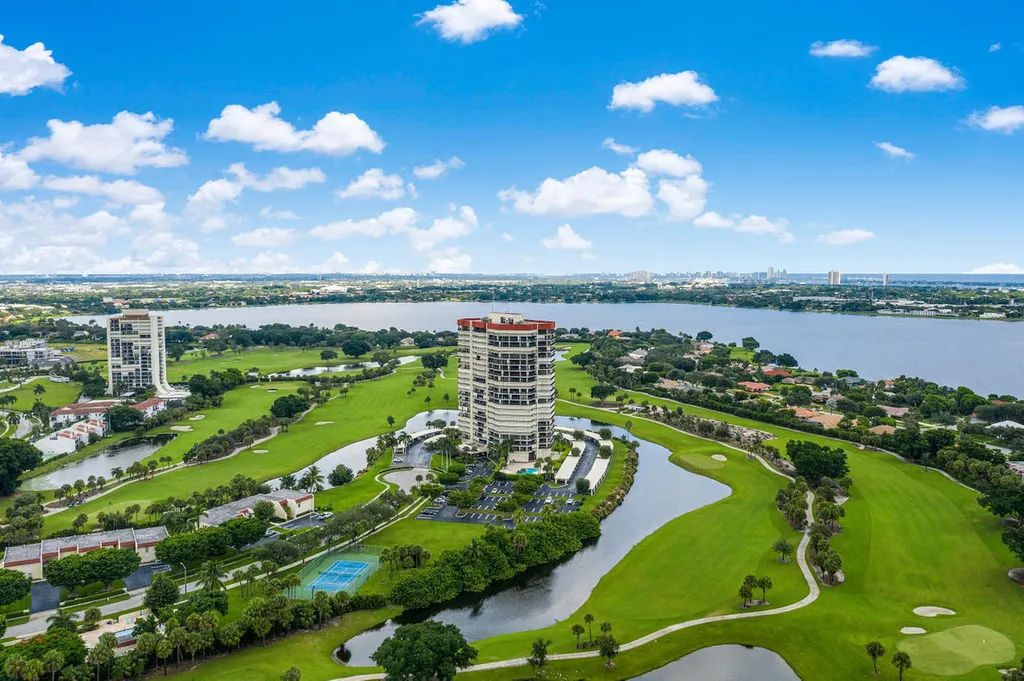 1900 Consulate Place West Palm Beach FL 33401