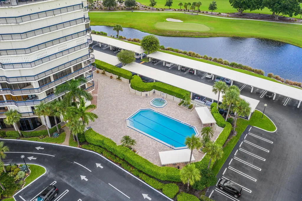 1900 Consulate Place West Palm Beach FL 33401
