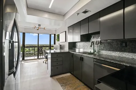 1900 Consulate Place West Palm Beach FL 33401