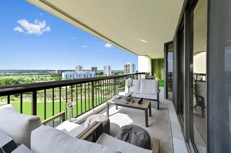 1900 Consulate Place West Palm Beach FL 33401