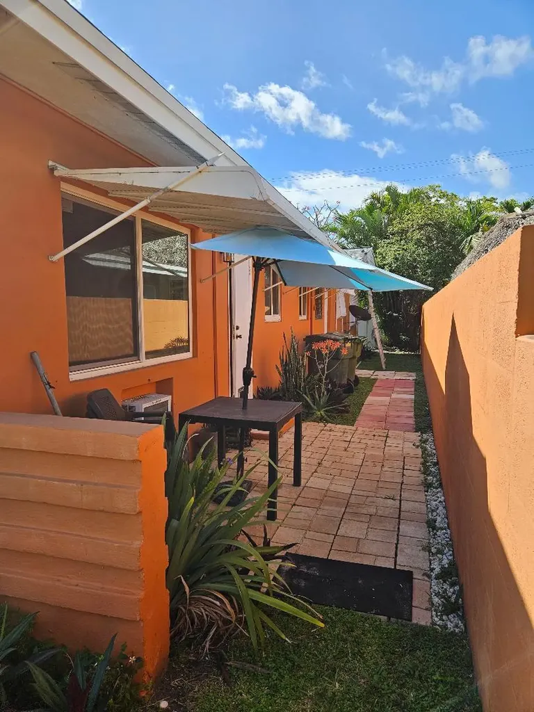 1844 NE 46th Street Fort Lauderdale FL