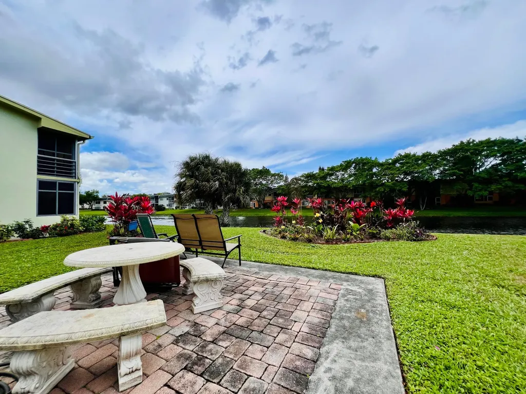 27 Sheffield B West Palm Beach FL 33417