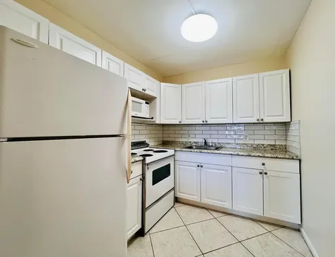 27 Sheffield B West Palm Beach FL 33417