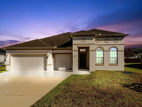 1957 SW Logan Street Port St Lucie FL 34953