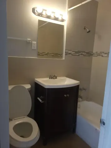 1011 NE 8th Avenue Fort Lauderdale FL 33304