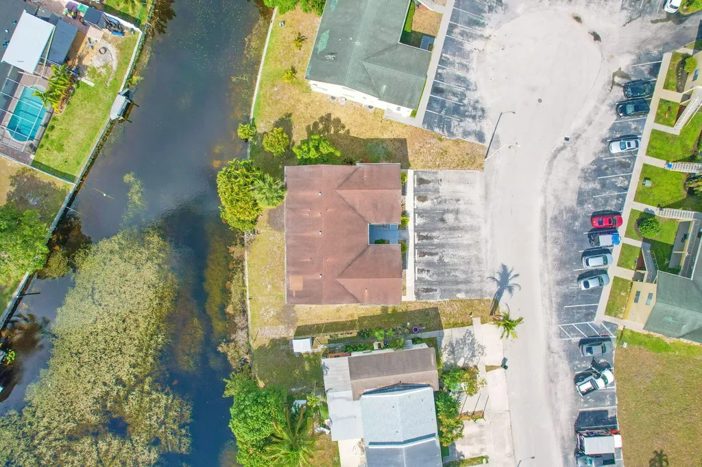 461 Sunshine Drive Coconut Creek FL