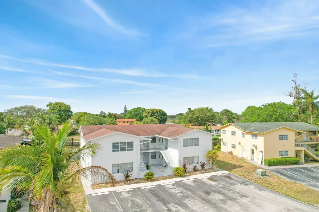 461 Sunshine Drive Coconut Creek FL