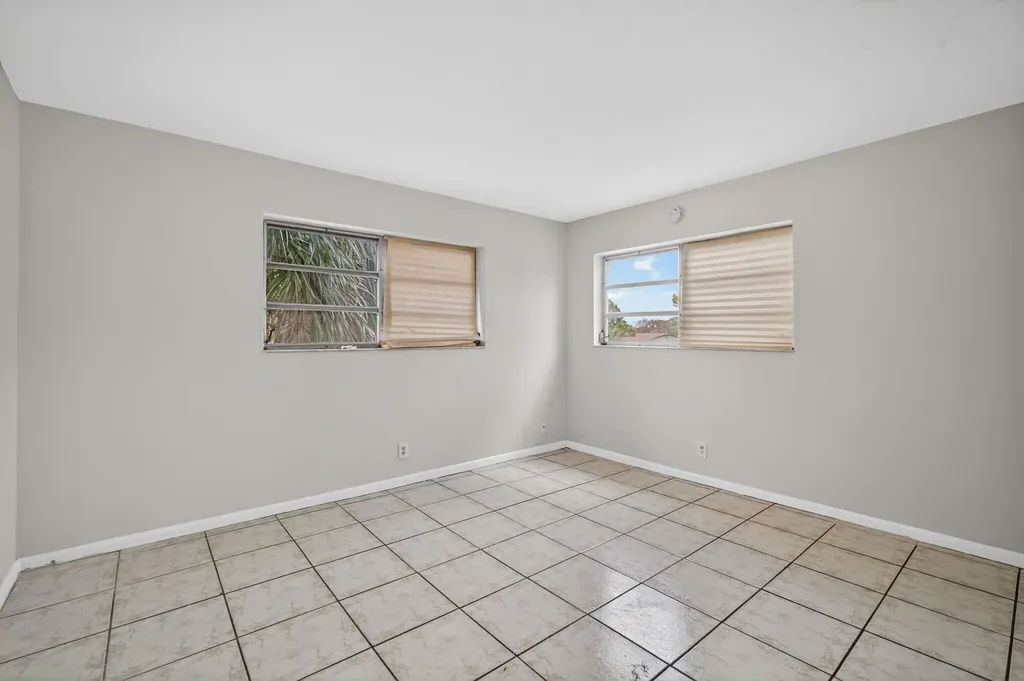 461 Sunshine Drive Coconut Creek FL