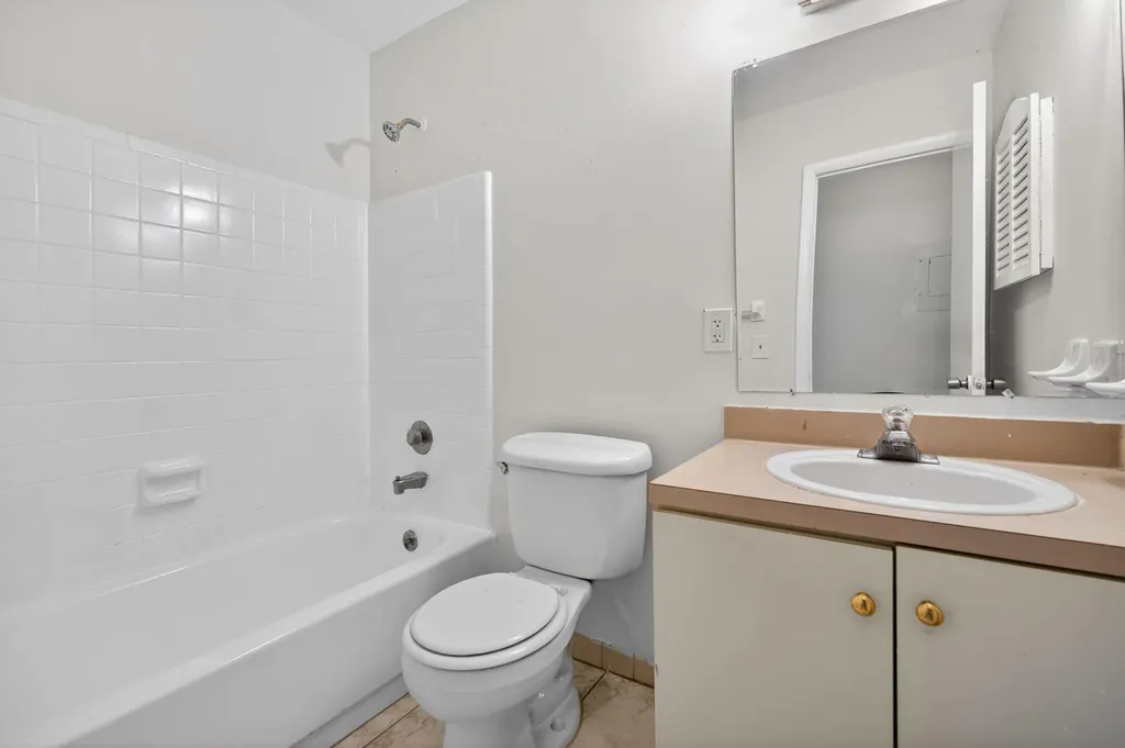 461 Sunshine Drive Coconut Creek FL
