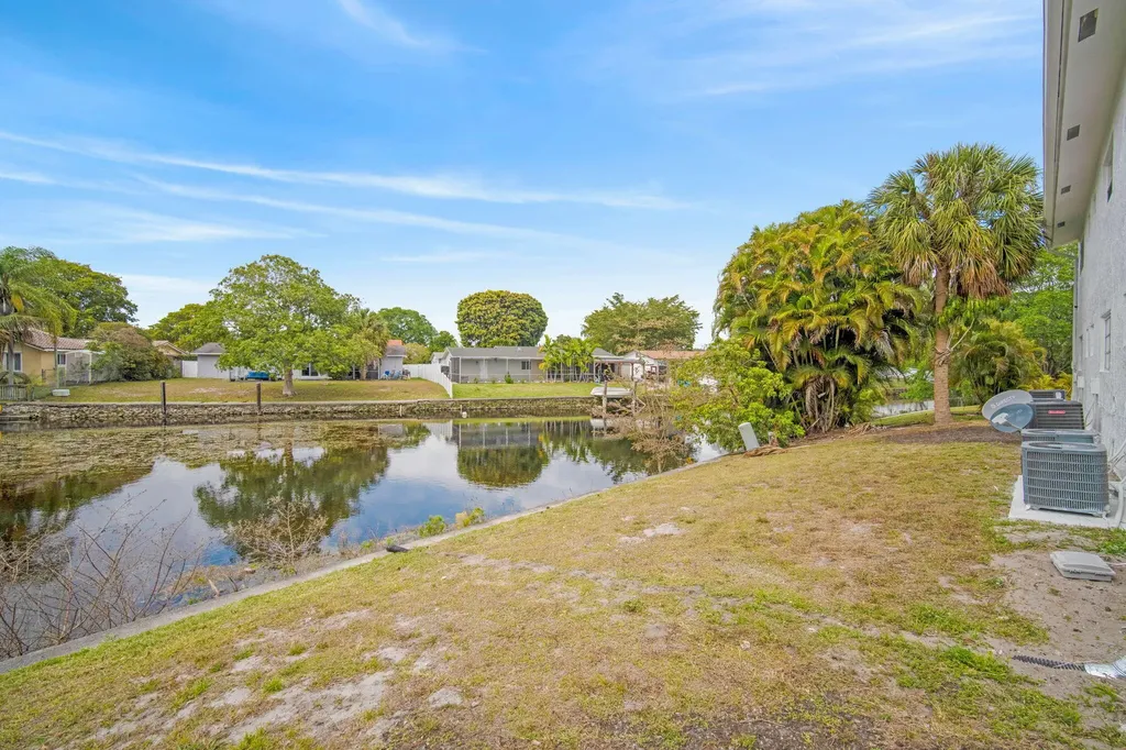 461 Sunshine Drive Coconut Creek FL