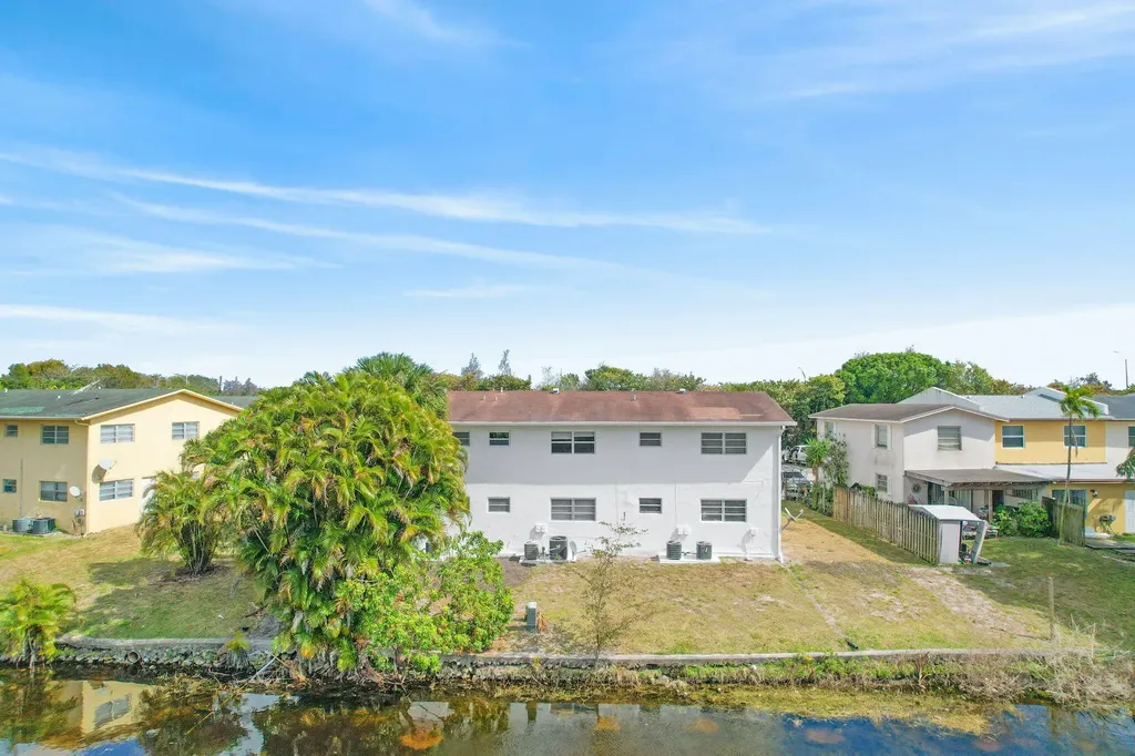 461 Sunshine Drive Coconut Creek FL