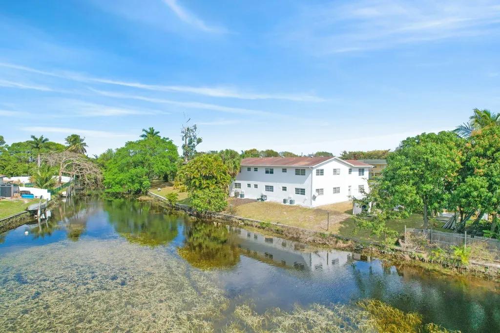 461 Sunshine Drive Coconut Creek FL