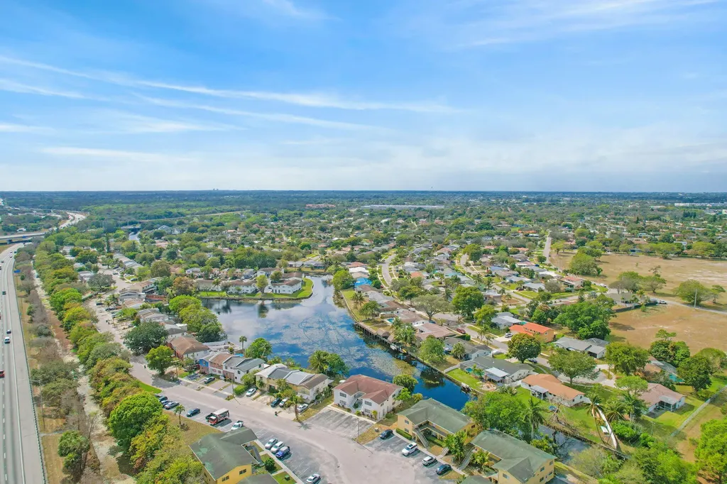 461 Sunshine Drive Coconut Creek FL