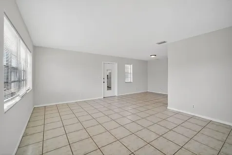 461 Sunshine Drive Coconut Creek FL